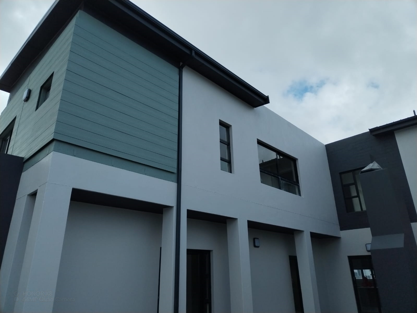 3d705432-c653-479f-9252-e6a9f09a4de1